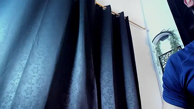 Snapshot of Justin_WhiteJS chatting on 06-21-26, 03:31 Justin WhiteJS online show from 06-21-26, 03:31