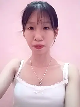 Snapshot of Abi_girl12 chatting on 06-24-26, 03:33 Abi girl12 online show from 06-24-26, 03:33