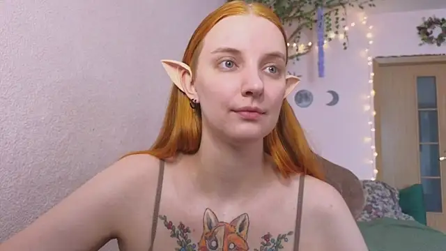 Snapshot of Elfie_Agatha chatting on 06-24-26, 08:57 Elfie Agatha online show from 06-24-26, 08:57