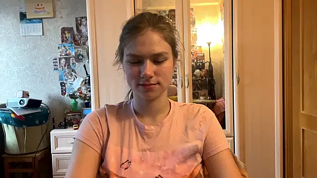 Snapshot of Codi_Rostersy chatting on 06-19-26, 03:11 Codi Rostersy online show from 06-19-26, 03:11
