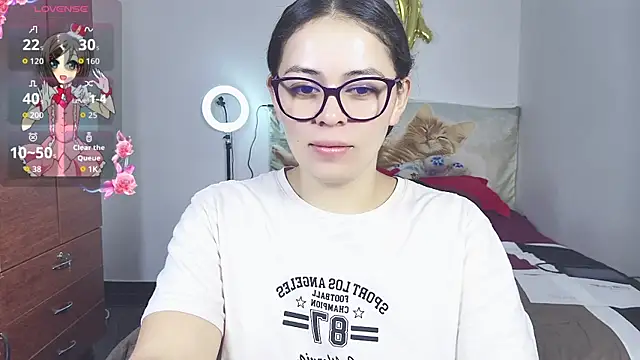Snapshot of Aeseelia chatting on 06-11-26, 02:53 Aeseelia online show from 06-11-26, 02:53
