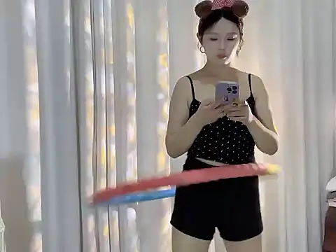 Snapshot of xiao--su chatting on 06-03-26, 02:33 xiao--su online show from 06-03-26, 02:33