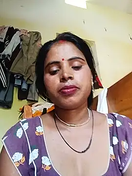 Snapshot of KRITIKA01990 chatting on 07-10-26, 08:29 KRITIKA01990 online show from 07-10-26, 08:29