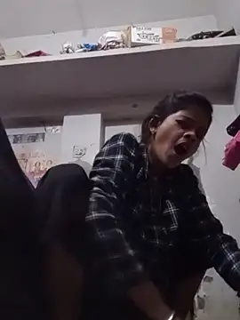 Snapshot of Hot_bhabi0123 chatting on 06-21-26, 01:41 Hot bhabi0123 online show from 06-21-26, 01:41
