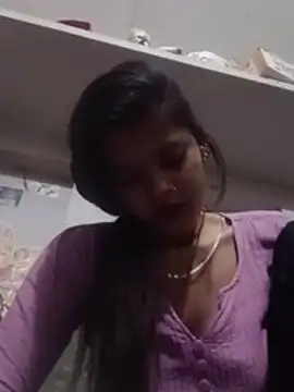 Snapshot of Hot_bhabi0123 chatting on 06-23-26, 05:44 Hot bhabi0123 online show from 06-23-26, 05:44