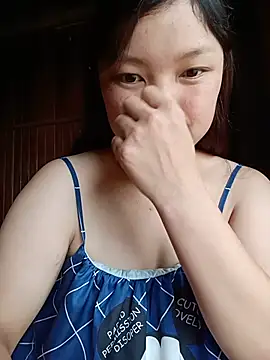 Linna-bae online show from 07-18-26, 09:13
