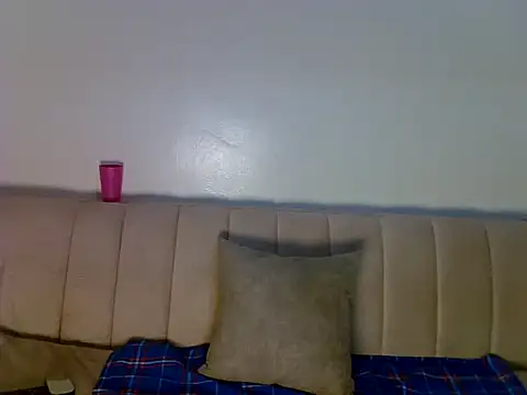 Sexxyy v online show from 07-27-26, 03:30