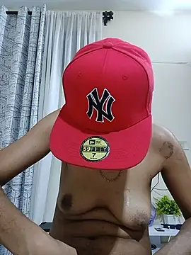 Snapshot of Soft_Hennessy chatting on 06-16-26, 06:21 Soft Hennessy online show from 06-16-26, 06:21