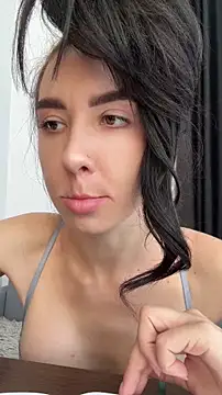 Snapshot of NikaPortal chatting on 07-19-26, 04:00 NikaPortal online show from 07-19-26, 04:00