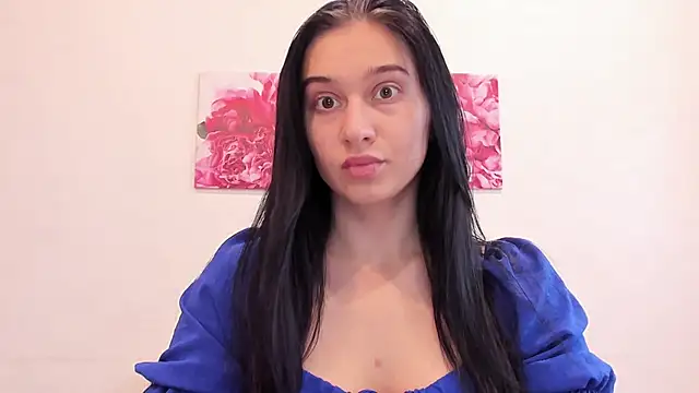 Camilla  Noor online show from 06-08-26, 04:29