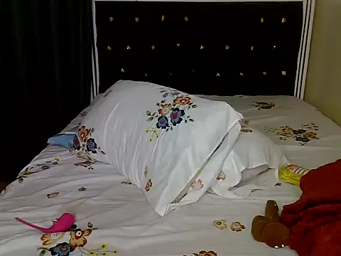 Snapshot of sheriiy chatting on 07-20-26, 04:38 sheriiy online show from 07-20-26, 04:38