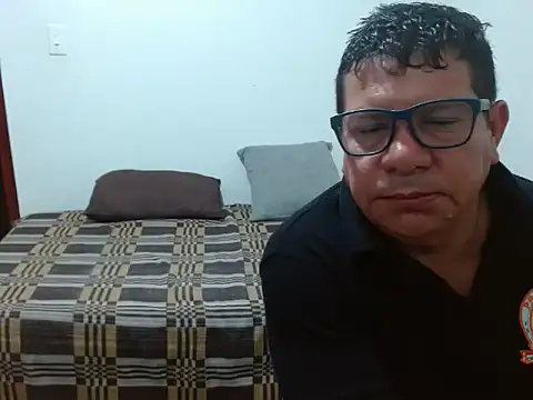 Chiquisexy1 online show from 06-25-26, 01:59