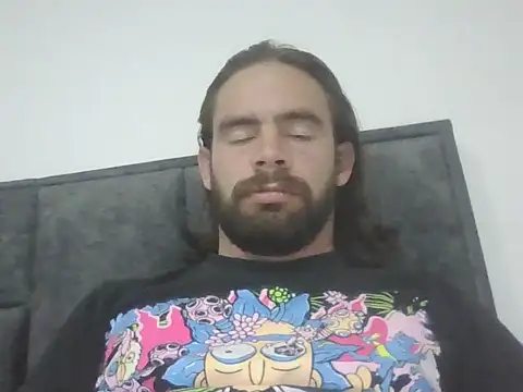 Snapshot of ragnor_vex1 chatting on 06-19-26, 01:43 ragnor vex1 online show from 06-19-26, 01:43