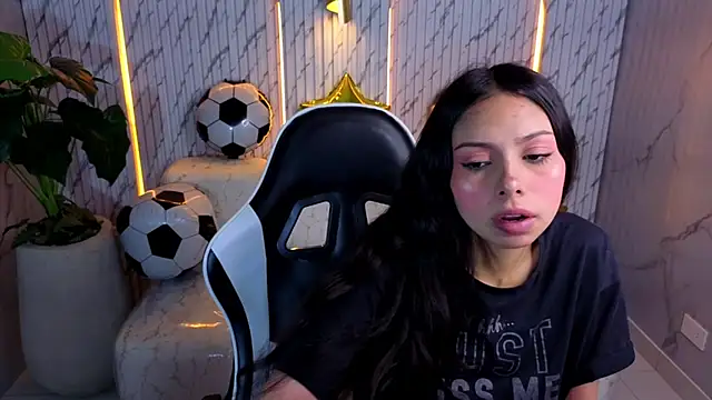 Snapshot of samantha_tx_ chatting on 07-10-26, 03:44 samantha tx online show from 07-10-26, 03:44