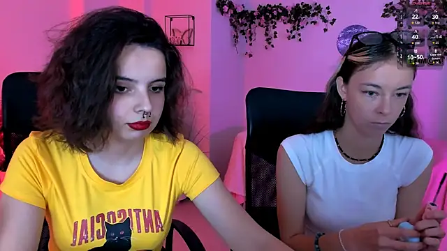 Snapshot of lia_dream_ chatting on 07-30-26, 08:46 lia dream online show from 07-30-26, 08:46