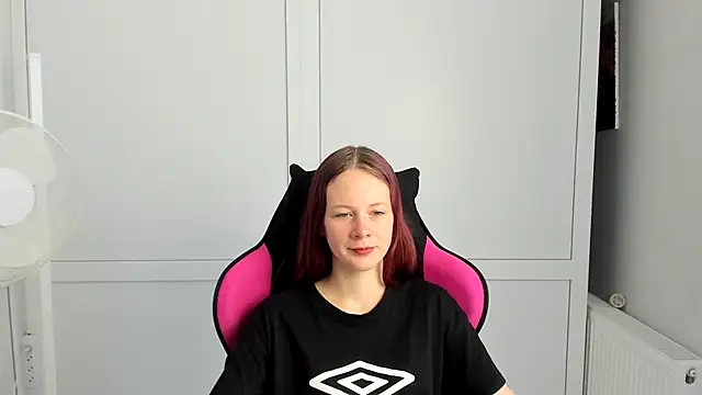 Snapshot of Skylar_spring chatting on 07-18-26, 06:06 Skylar spring online show from 07-18-26, 06:06