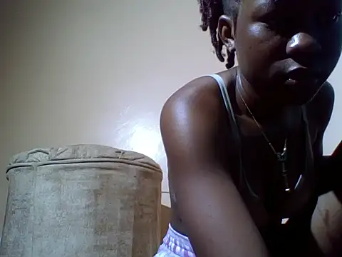 Snapshot of EbonyJuly chatting on 06-18-26, 06:45 EbonyJuly online show from 06-18-26, 06:45