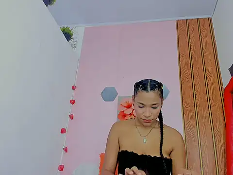 Snapshot of Aratnzacute chatting on 06-26-26, 01:48 Aratnzacute online show from 06-26-26, 01:48