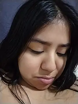 Snapshot of Amber_Herrera chatting on 06-18-26, 03:07 Amber Herrera online show from 06-18-26, 03:07