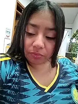 Snapshot of Amber_Herrera chatting on 06-18-26, 12:53 Amber Herrera online show from 06-18-26, 12:53
