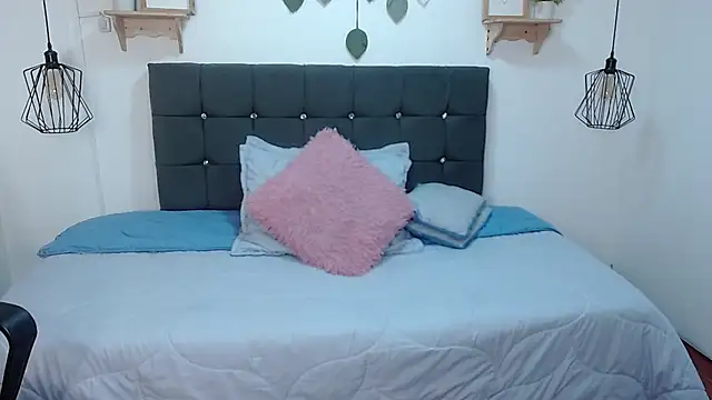 Snapshot of Khalia_ chatting on 07-08-26, 07:29 Khalia online show from 07-08-26, 07:29