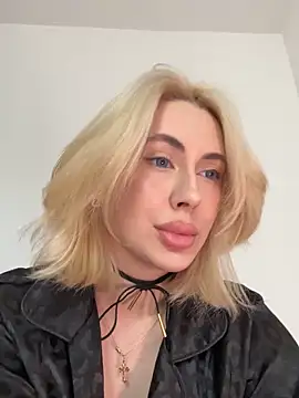 Snapshot of Kaita_77 chatting on 06-10-26, 03:44 Kaita 77 online show from 06-10-26, 03:44