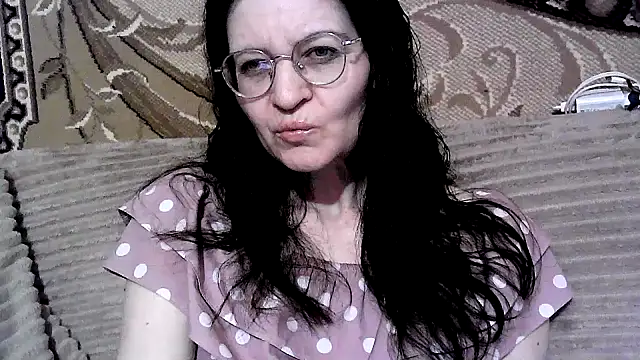 Snapshot of Dear_Annet chatting on 06-26-26, 10:47 Dear Annet online show from 06-26-26, 10:47