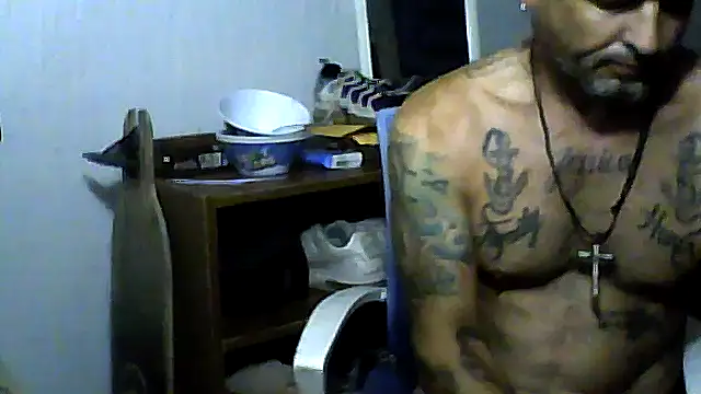 Snapshot of SlickDickyadown chatting on 07-05-26, 02:18 SlickDickyadown online show from 07-05-26, 02:18