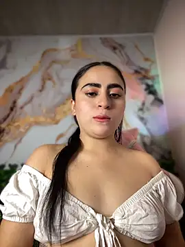 Snapshot of LILI_911 chatting on 06-16-26, 07:27 LILI 911 online show from 06-16-26, 07:27