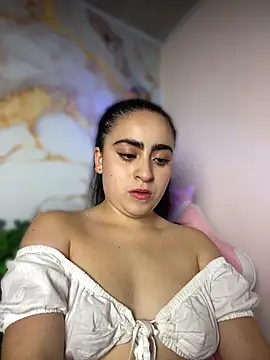 Snapshot of LILI_911 chatting on 06-21-26, 08:11 LILI 911 online show from 06-21-26, 08:11