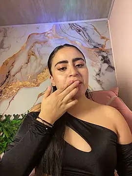 Snapshot of LILI_911 chatting on 06-25-26, 08:46 LILI 911 online show from 06-25-26, 08:46