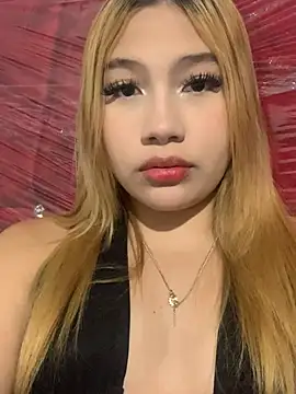 Snapshot of zury_cute1 chatting on 06-15-26, 02:25 zury cute1 online show from 06-15-26, 02:25