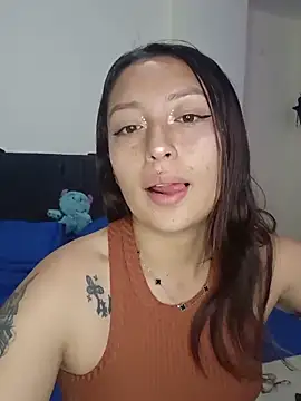 Snapshot of MiaSaen chatting on 06-17-26, 04:59 MiaSaen online show from 06-17-26, 04:59