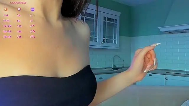 Snapshot of SwiiityKiss chatting on 07-20-26, 04:27 SwiiityKiss online show from 07-20-26, 04:27