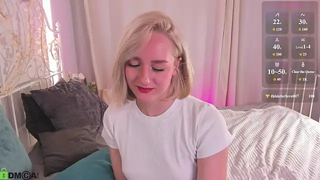 Chloe-Deccer online show from 08-10-26, 01:42