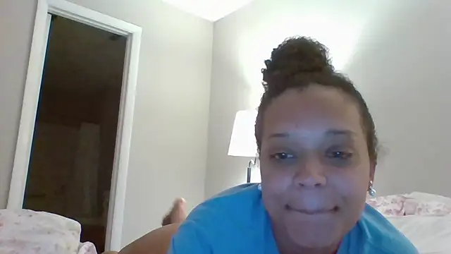 Cinnamon-kisses online show from 06-23-26, 09:24