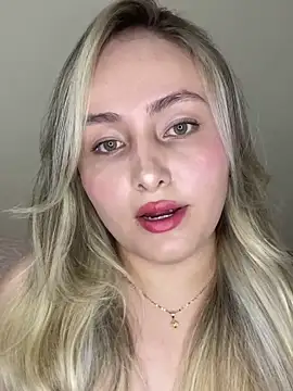 Snapshot of Rositafresitaa chatting on 06-16-26, 01:41 Rositafresitaa online show from 06-16-26, 01:41