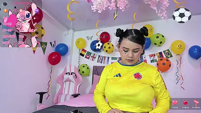 NahomyEvans online show from 06-23-26, 12:03