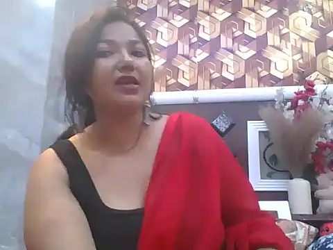Snapshot of sheela_3563 chatting on 06-15-26, 06:21 sheela 3563 online show from 06-15-26, 06:21