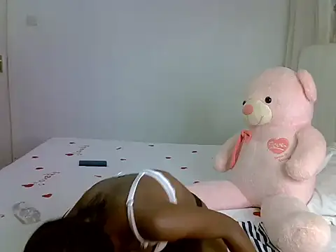 Snapshot of Melanin_magic chatting on 06-11-26, 02:53 Melanin magic online show from 06-11-26, 02:53