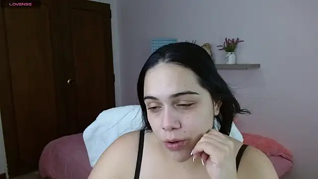 Snapshot of Samantha__11 chatting on 07-05-26, 06:48 Samantha 11 online show from 07-05-26, 06:48