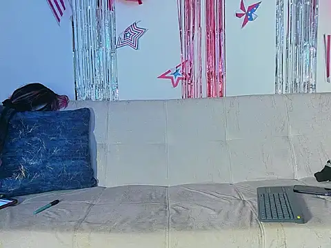 LEE ROSES online show from 07-04-26, 01:01