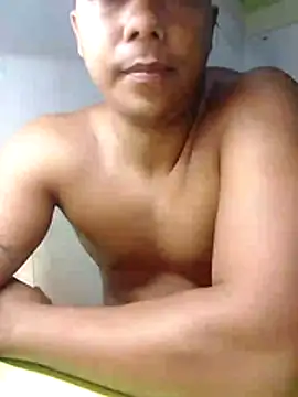 Snapshot of elmorenito0511 chatting on 06-05-26, 11:54 elmorenito0511 online show from 06-05-26, 11:54
