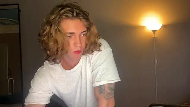 DanielWalkerr online show from 07-08-26, 06:45