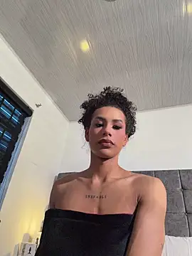 LiaDuquette online show from 06-17-26, 11:01