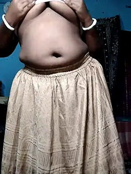 Snapshot of Mis-maya chatting on 06-20-26, 05:21 Mis-maya online show from 06-20-26, 05:21