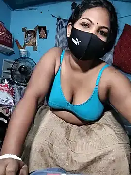 Snapshot of Mis-maya chatting on 07-12-26, 02:35 Mis-maya online show from 07-12-26, 02:35