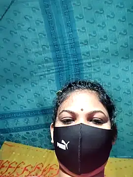 Snapshot of Mis-maya chatting on 07-16-26, 11:33 Mis-maya online show from 07-16-26, 11:33