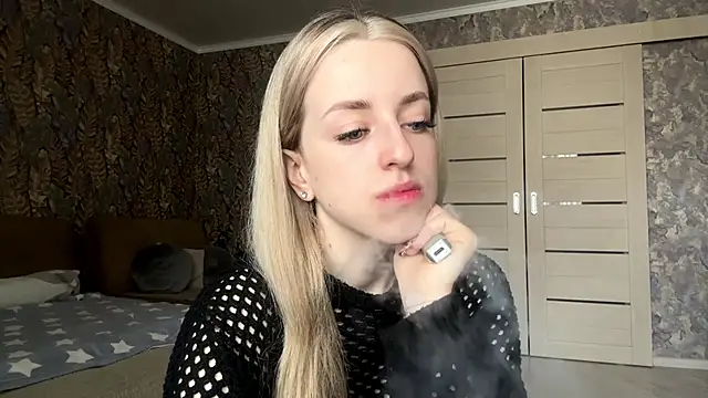 KrissySharp online show from 06-19-26, 07:23