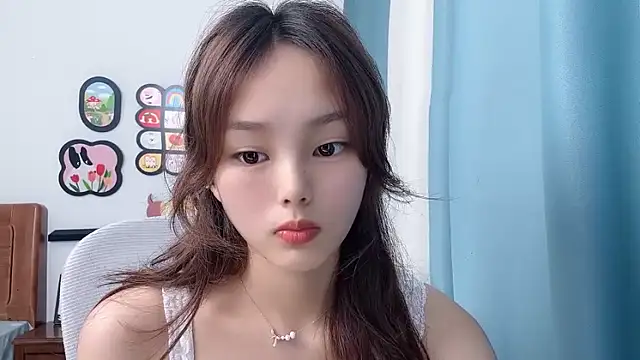 Snapshot of pingping78 chatting on 06-14-26, 02:35 pingping78 online show from 06-14-26, 02:35